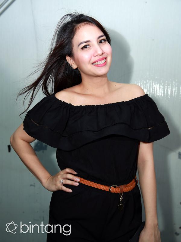 Foto Profil Tya Ariestya (Deki Prayoga/Bintang.com)