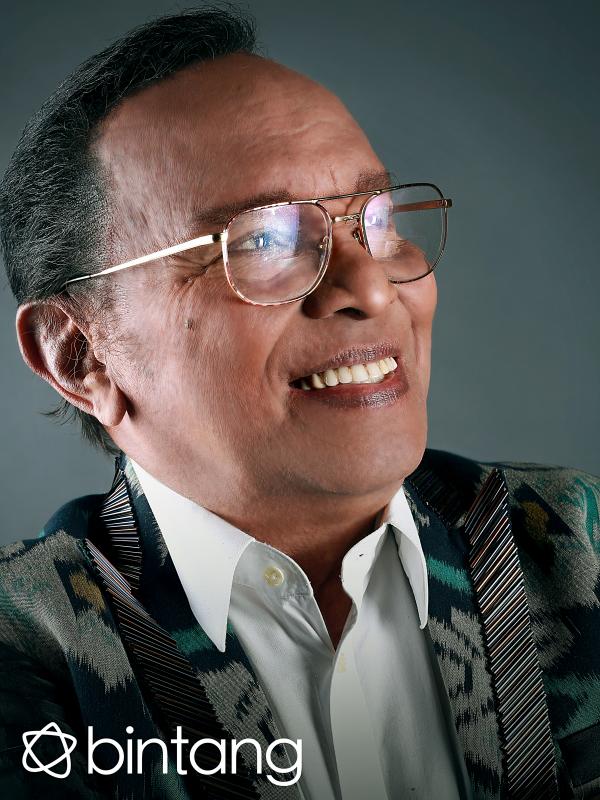Bob Tutupoly (Foto by Deki Prayoga/Bintang.com, Digital Imaging by Muhammad Iqbal Nurfajri/Bintang.com, Makeup by Makeup First Jakarta, Jas by Opi Bachtiar)