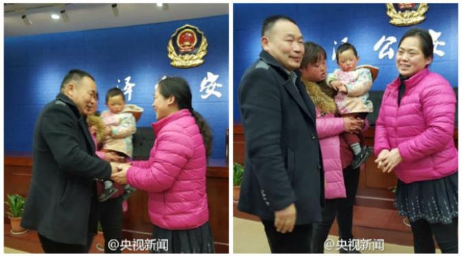 Seorang wanita pengguna jalan raya di Shenze menyelamatkan balita berusia 2 tahun yang terjatuh dari kendaraan van di depannya. (Sumber CCTV via Shanghaiist.com)