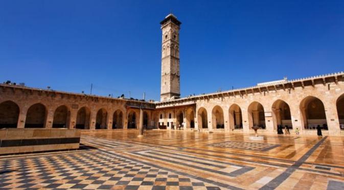 Kisah Runtuhnya Menara Masjid Agung Aleppo Berusia 1.000 Tahun (Alamy/BBC)
