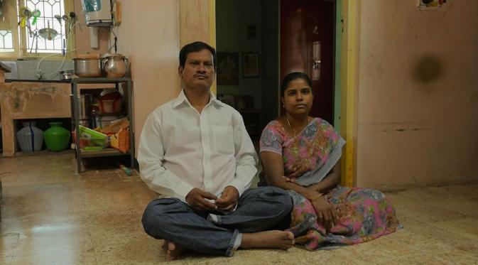 Arunachalam Muruganantham dijuluki sebagai pria menstruasi asal India, bersama sang istri Shanti. (Aljazeera)