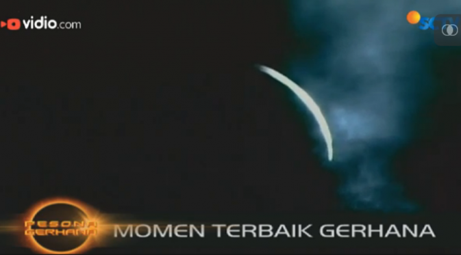 Fase menuju gerhana matahari total di Ternate. (Vidio.com)