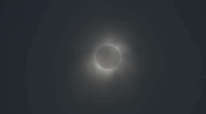 Fase totalitas gerhana matahari total di Maba. (Anton William/Liputan6.com)