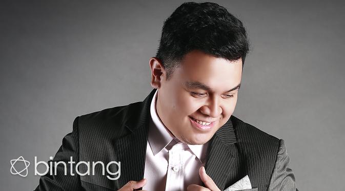 Tulus (Deki Prayoga/Bintang.com)