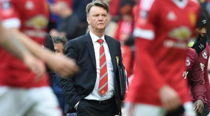Louis Van Gaal tengah mengalami masa-masa sulit bersama Manchester United. (AFP/Paul Ellis)
