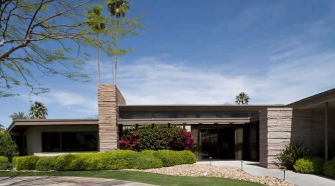 Frank Sinatra's Original Palm Springs Estate (via sinatrahouse.com)