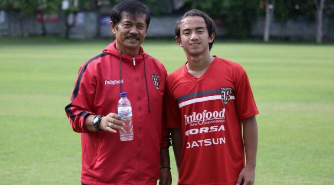 Pelatih Bali United, Indra Sjafri dan Muhammad Rafid Habibie ( Bali United)