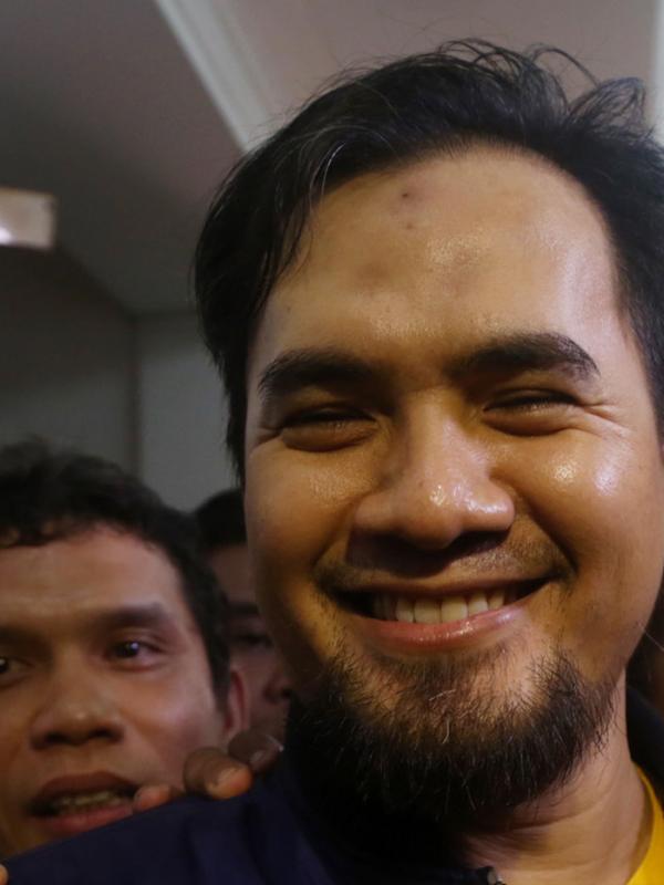 Saipul Jamil menjalani pemeriksaan di Polda Metro Jaya terkait kasus dugaan pelecehan seksual yang dilakukan Saipul Jamil terhadap pria berinisial AW. [Foto Herman Zakharia/Liputan6.com]