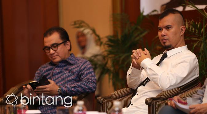 Foto Diskusi Perlukah Artis dan Seniman Berpolitik yang dihadiri Ahmad Dhani dan Tantowi Yahya (Andy Masela/Bintang.com)