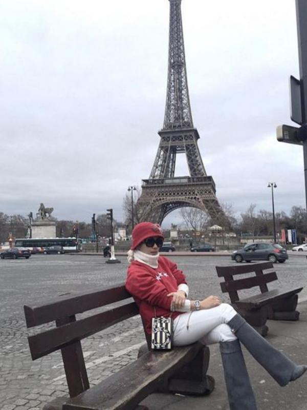 Syahrini tidak sabar untuk kembali berlibur ke Paris [foto: instagram/princessyahrini]