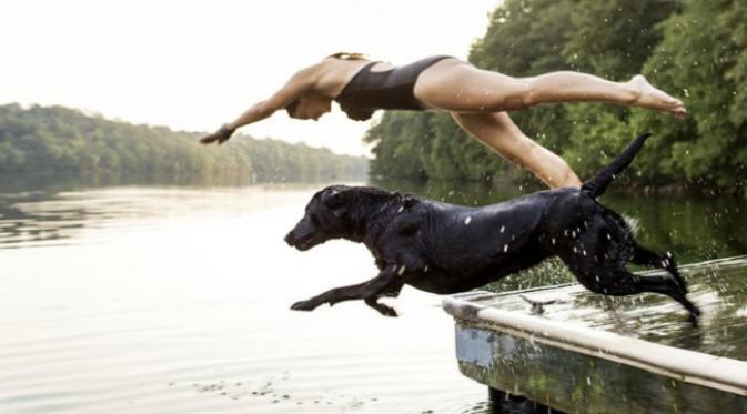Berenang membuat Anda lebih dekat dengan alam (sumber. huffingtonpost.com)