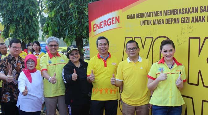 Kemeriahan Sarapan Sehat Sebelum Jam 9 bersama Energen di Parkir Timur Senayan, Jakarta, Minggu (20/3).