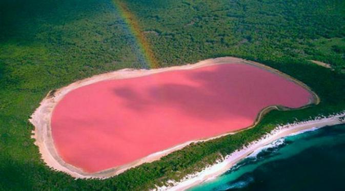 Hillier Lake yang berwarna merah muda (Foto: hillierlake.com).