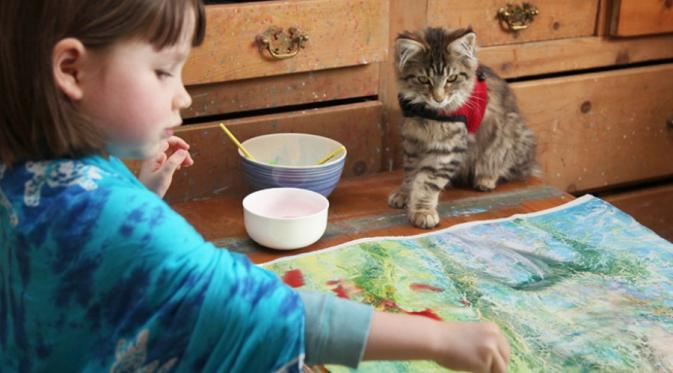 Masih berusia 6 tahun, lukisan karya anak penderita autisme ini tak kalah dengan lukisan orang dewasa