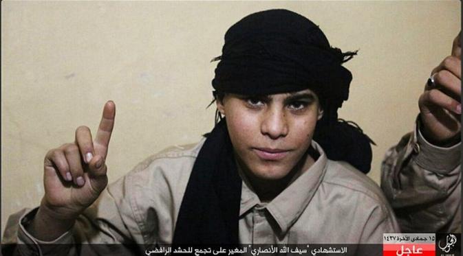Foto pelaku bom bunuh diri yang dirilis ISIS | via: Dailymail.co.uk