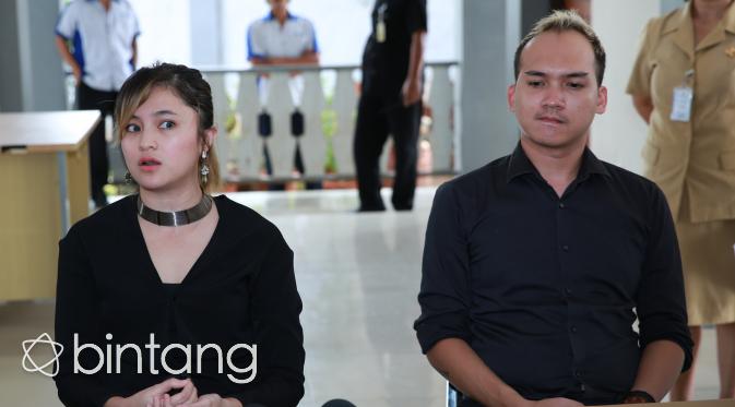 Marshanda memberikan keterangan  kepada wartawan di Panti Sosial Bina Insan Bangun Daya, kawasan Cipayung, Jakarta Timur. (Deki Prayoga/Bintang.com)