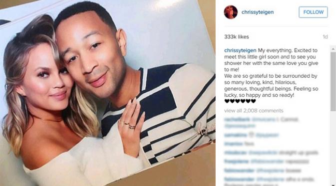 Chrissy Teigen ungkapkan rasa syukur karena dikasihi oleh suami dan sahabatnya.  (Instagram)