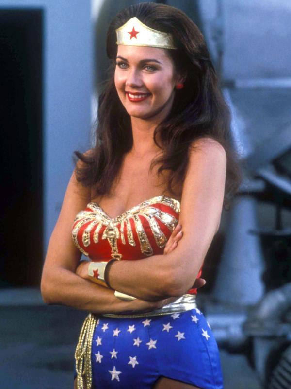 18 Rahasia Wonder Woman Saat Ini Terungkap! Sumber : couragefactor.com