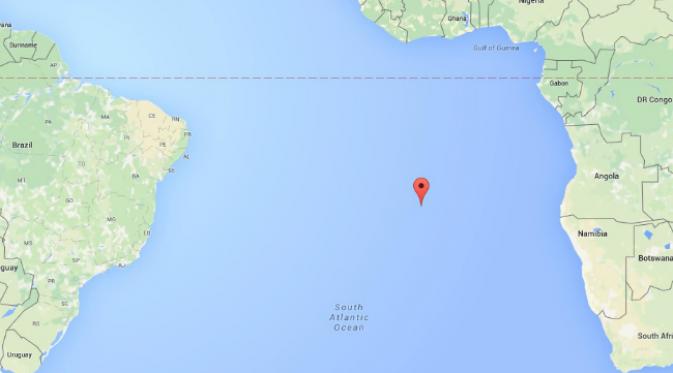 Letak pulau Saint Helena di selatan Samudra Atlantik. (Sumber Google Maps)