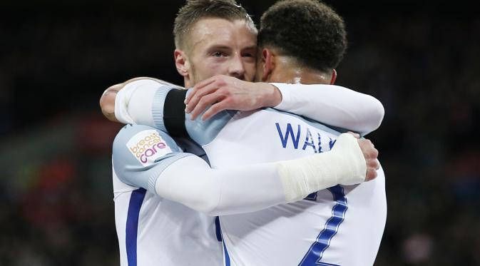 Jamie Vardy merayakan gol yang baru dicetaknya ke gawang Jerman (Reuters)