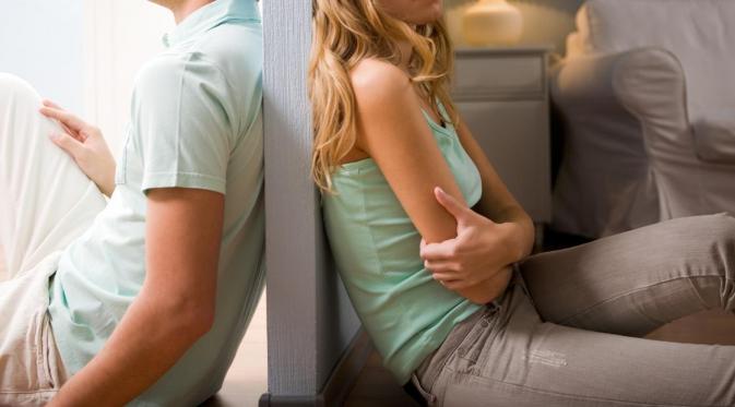 Ketiga, mengambil keputusan yang terbaik untukmu dan dirinya. (Foto: thumbs.mic.com)