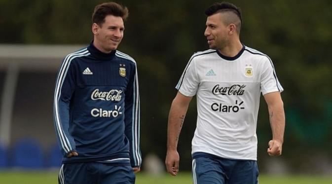 Dua striker tim nasional Argentina, Lionel Messi (kiri) dan Sergio Aguero (kanan). (AFP/Eitan Abramovich)