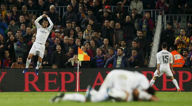 Cristiano Ronaldo mencetak gol penentu di laga El Clasico (Reuters) 