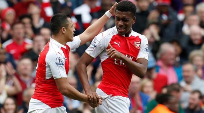 Striker Arsenal, Alex Iwobi (kanan). (AFP/Ian Kington)