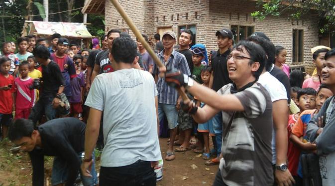 Wali berbagi kebaikan dengan memperbaiki musala yang tersebar di seluruh wilayah di Indonesia. (Liputan6.com/Hernowo Anggie)