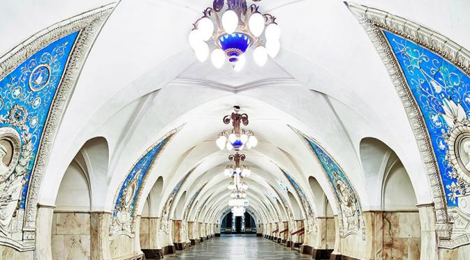 Dibalik indahnya Stasiun Taganskaya di Moskow, tersimpan bunker rahasia persembunyian perang nuklir (Foto: weirdrussia.com).