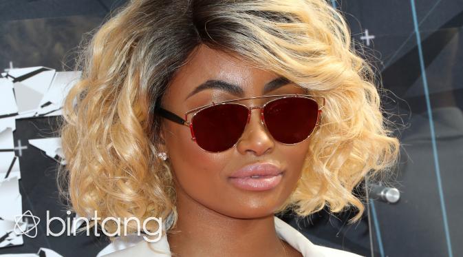 Dikutip dari laman Aceshowbiz, Blac Chyna kerap menggunakan cincin pertunangan tersebut pemberian Rob Kardashian. (AFP/Bintang.com)