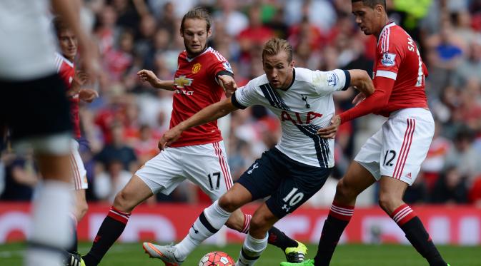 Manchester United vs Tottenham Hotspur, Old Trafford in Manchester, north west England, on August 8, 2015. AFP PHOTO / OLI SCARFF