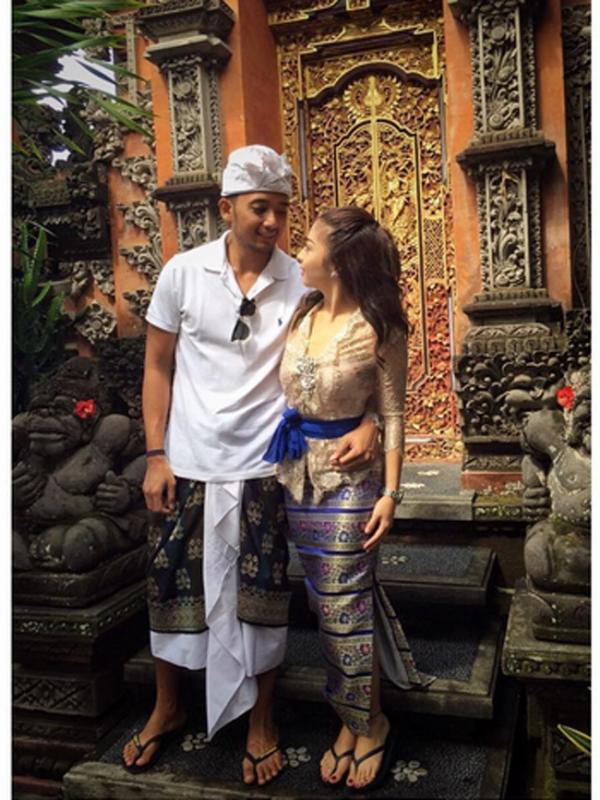 Nikita Willy dikabarkan menikah dengan Tutde (23), pengusaha asal Bali. Putu Gede Suarsana alias Tutde merupakan anak dari I Nyoman Sumerta, pemilik restoran. (Instagram/@nikitawillyofficial94)