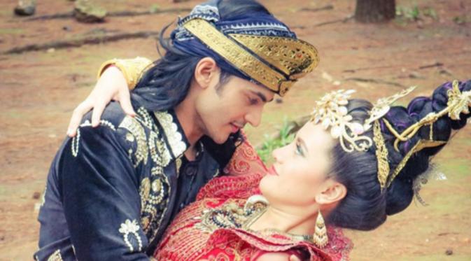 Ravi Bhatia dan Marsha Aruan. Foto: Instagram (@ravi.bhatia)