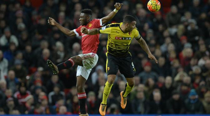 Dengan postur yang tinggi, Timothy Fosu-Mensah juga punya kemampuan duel bola-bola udara. (AFP/Oli Scarf)