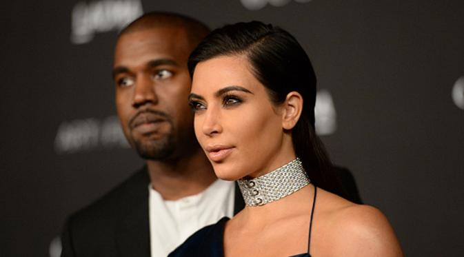 Rumah tangga Kim Kardashian dan Kanye West dikabarkan telah panas, isu perceraian pun makin santer.