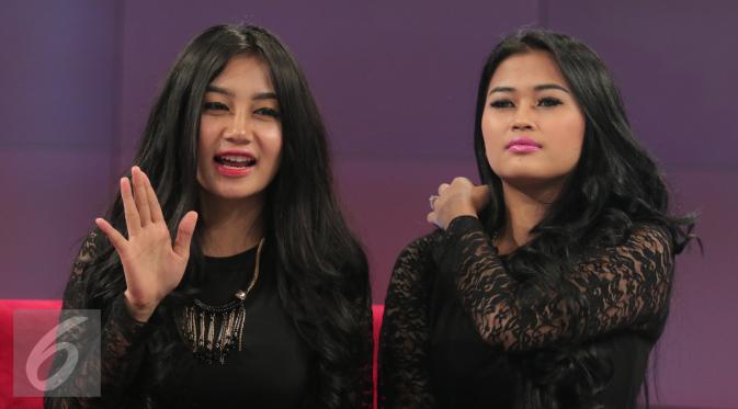 Duo Serigala saat menghadiri acara Dear Haters di SCTV Tower, Jakarta, Kamis (14/4/2016). (Liputan6.com/Angga Yuniar)