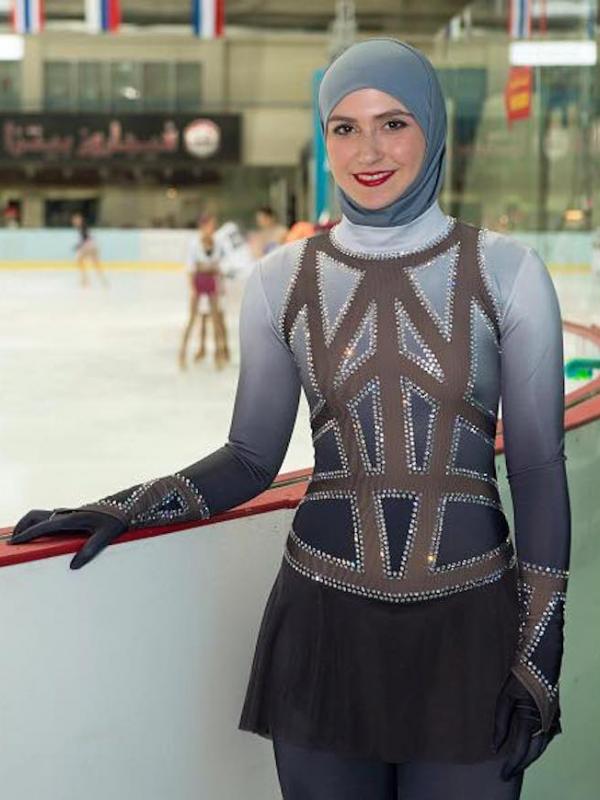 Wanita Ini Jadi Skater Pertama dari Abu Dhabi di Olimpiade. Sumber : mymodernmet.com