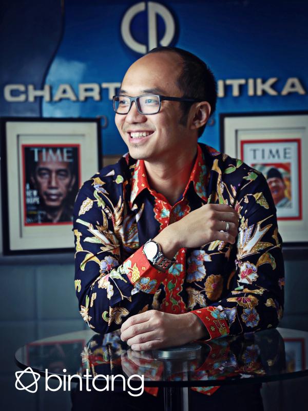 Eksklusif Yunarto Wijaya, Menikmati Kerasnya Dunia Politik. (Foto by Galih W Satria/Bintang.com, Digital Imaging by Muhammad Iqbal Nurfajri/Bintang.com)