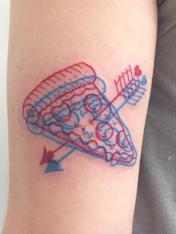 Tak kalah menarik, tatto 3D ini punya dara tarik sendiri untuk penampilan kamu loh. (via: buzzfeed.com)