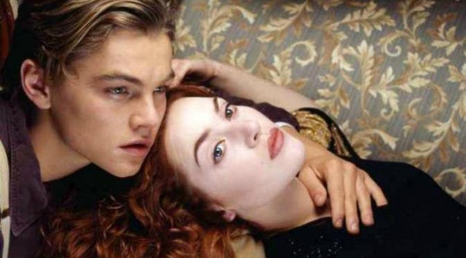 Leonardo DiCaprio dan Kate Winslet di film Titanic. Foto: via lifestyle.one