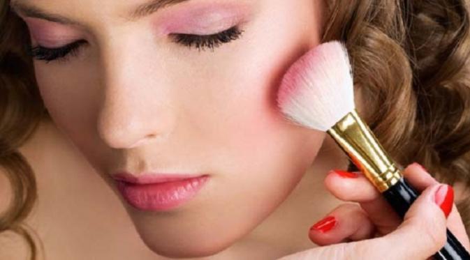 7 Alat Makeup yang Harus Dimiliki Pemula - Lifestyle Liputan6.com