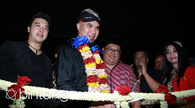 Ahmad Dhani buka cabang karaoker di kawasan Jakarta Timur (Deki Prayoga/Bintang.com)