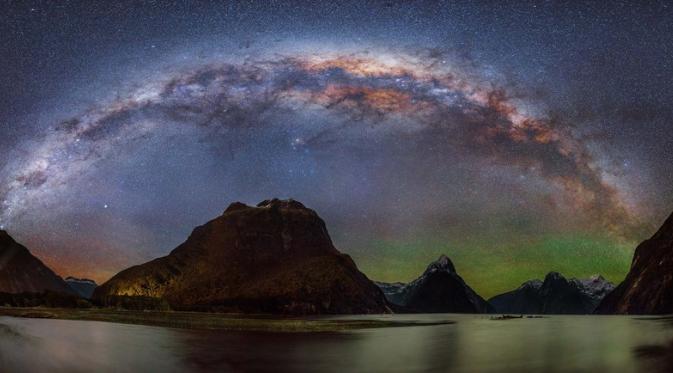 Milky Way di langit Selandia Baru. (Rob Dickinson/Caters)
