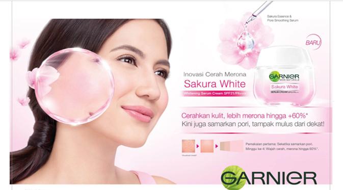 Hadir dengan keajaiban bunga sakura, Garnier Sakura White memiliki senjata pamungkas baru, yaitu Pore Smoothing Serum. Keduanya berpadu dalam teknologi SERUM CREAM yang telah dipatenkan.Senjata pamungkas inilah yang akan membuat kulitmu mulus cerah merona