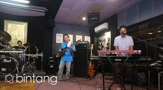 Krakatau Band (Andy Masela/Bintang.com)