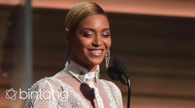 Diva berusia 34 tahun, Beyonce, terdengar kabar yang menuduh dirinya lakukan implan pada bagian bokongnya. (AFP/Bintang.com)
