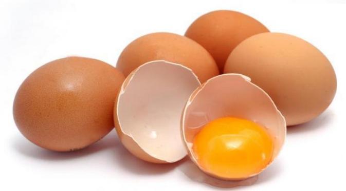 Telur, masker alami untuk rambut. (via: ngopy.com)