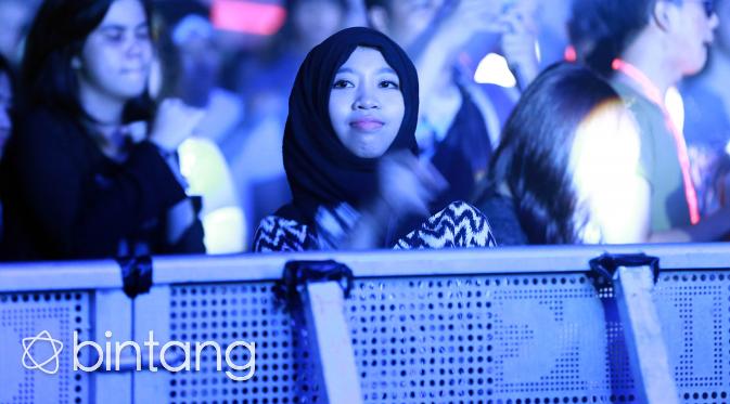 Hijabers juga boleh enjoy musik EDM (Deki Prayoga/Bintang.com)
