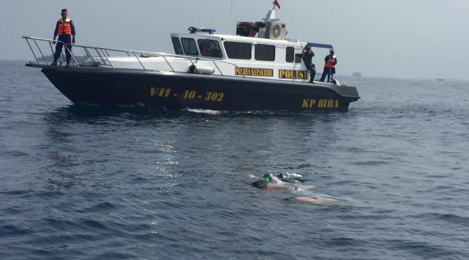 Sebuah kapal yang ditumpangi 6 pemancing tenggelam di 1,5 mil arah barat Pulau Panggang Kepulauan Seribu (Istimewa)